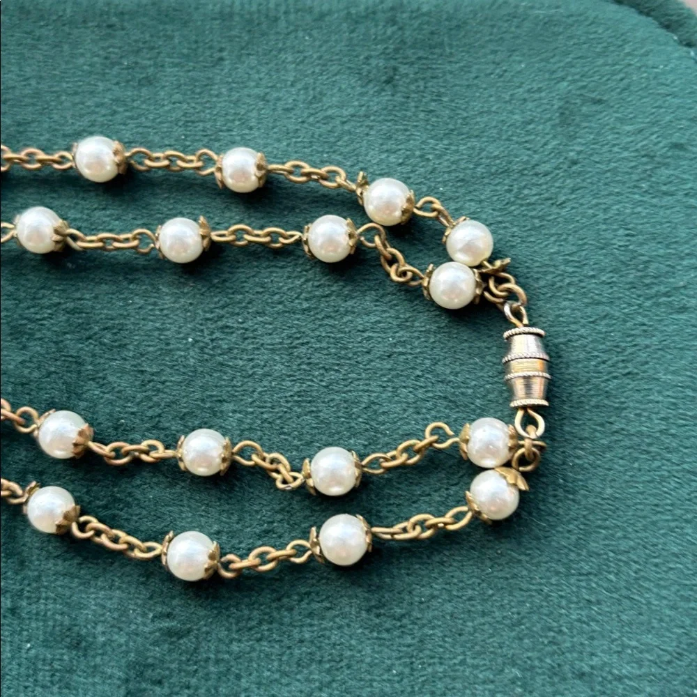 Vintage Pearl and Chain Necklace with Pendant - Picture 4 of 5